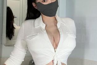 微密圈 - 120斤的小王同学的空姐写真，网盘里好像漏出了些不便的趣事