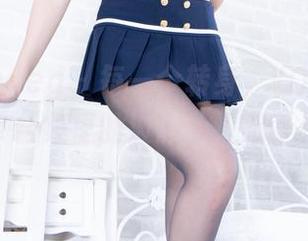 Beautyleg - 每一个转身，YOYO的红裙在线，合集里的波澜让人忍不住想瞧瞧。