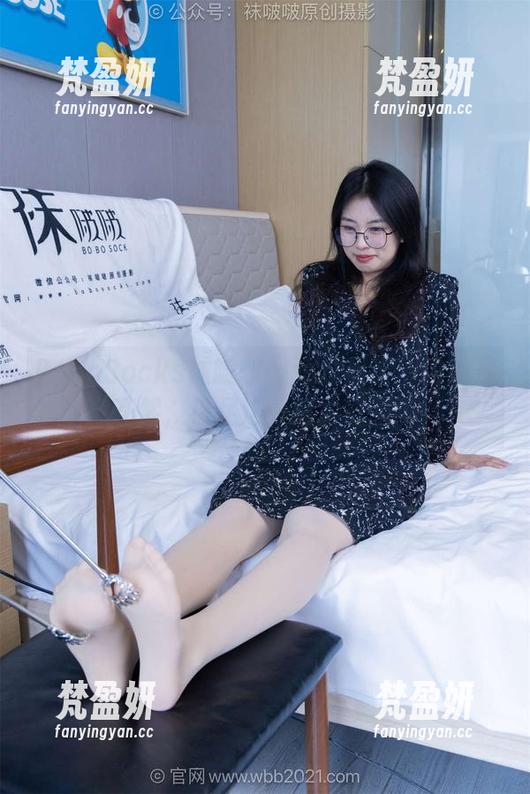 BoBoSocks袜啵啵 - 透过甜甜圈的私房花絮，裸足这一刻太舒服了-梵盈妍