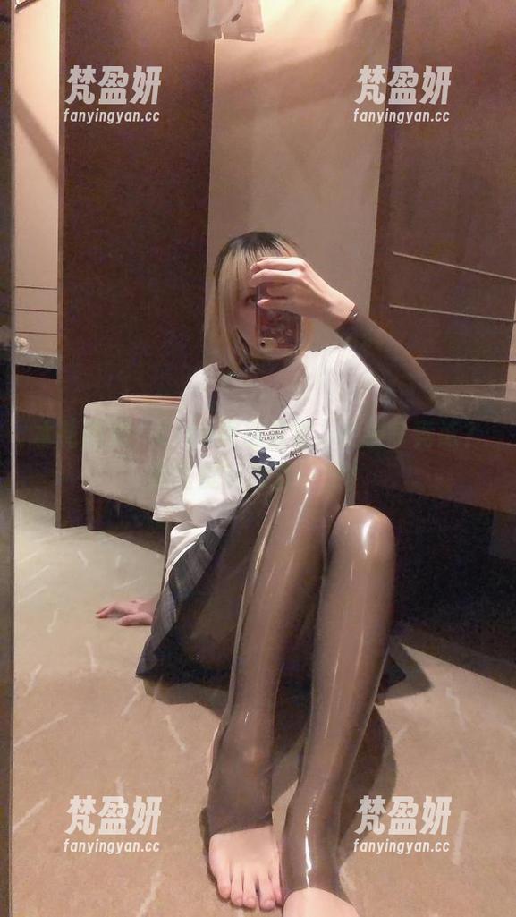 水花四溅,Cien恩恩竟然...在拼命竞泳?原图提前剧透一波!-梵盈妍 水花四溅,Cien恩恩竟然...在拼命竞泳?原图提前剧透一波!-梵盈妍