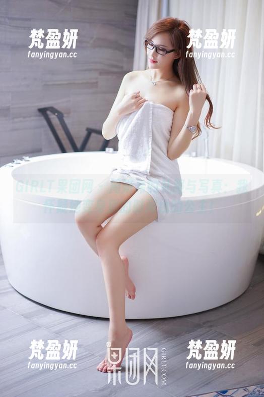 GIRLT果团网 - 周妍希的礼服与写真：我怀疑她变身别的时间线的公主！-梵盈妍
