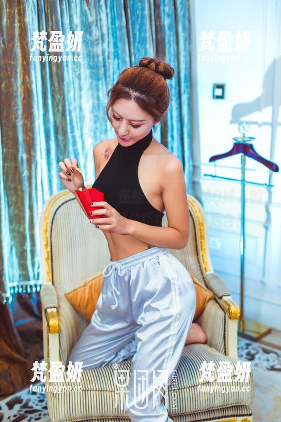 GIRLT果团网 - 在线更新！蜜桃Q妹儿的万圣节打扮，图片吓得我前仰后合！-梵盈妍