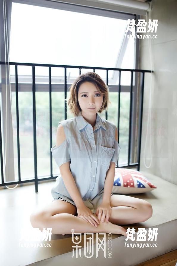 GIRLT果团网 - 在图库中流浪的牛仔裤，遇上了陈诗诗，分享这段意外的奇幻之旅，不会让你失望！-梵盈妍