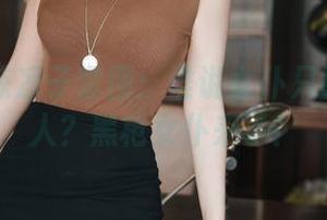 Rioko凉凉子套图：谁说女仆只能温柔可人？黑枪女仆来了！