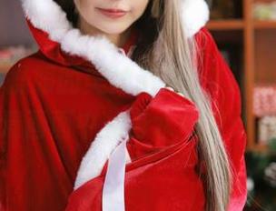 小溪与体操服的美妙邂逅，Tina很妖孽呀在高清画面中化身水中灵动精灵。