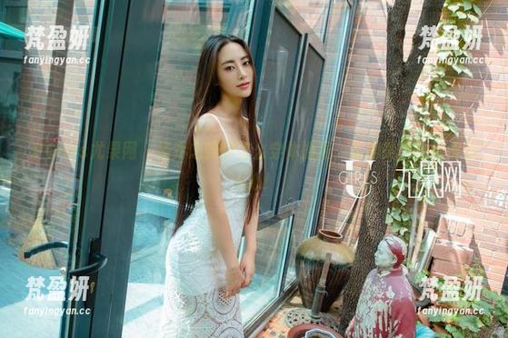 UGirls尤果网 - 杨乔之教你怎么穿体操服，私房美图轻松俘获人心！-梵盈妍
