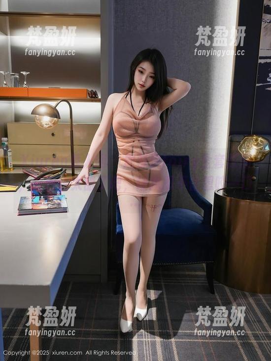 Xiuren秀人网 - 周慕汐fairy全套原图，粉色也太甜了吧，让我忍不住想咬一口…-梵盈妍