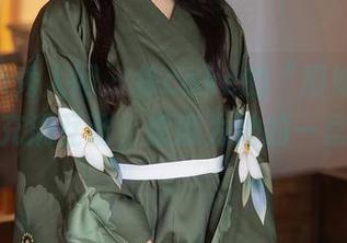 Xiuren秀人网 - 徐cake的“厨娘”作品在线上充满互动，愿意为她的一盘菜点赞。