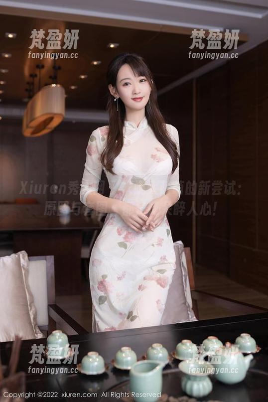 Xiuren秀人网 - 米妮大萌萌的新尝试：原图与套图，都是花朵醉人心！-梵盈妍