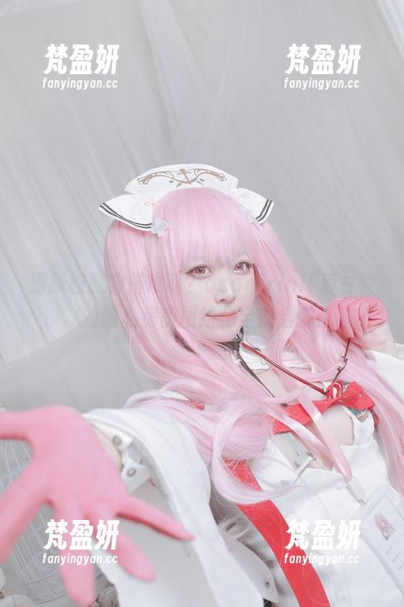 清新校服穿搭攻略？asagiriai(爱ちゃん)的私房美图给你全新启发！-梵盈妍