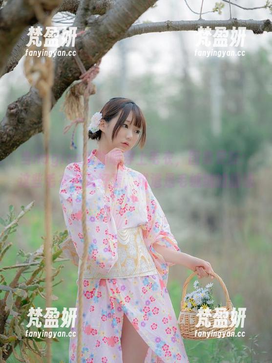 当nagisa魔物喵穿上毛衣，图集更新：这些毛衣这么好看，难道是毛绒绒的魔法？-梵盈妍