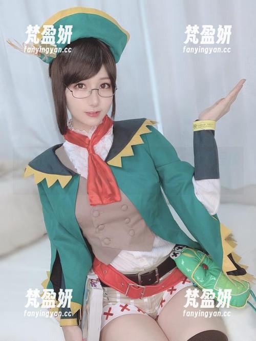 けん研(けんけん)的秘职新探：图包里的最新秘书形象-梵盈妍