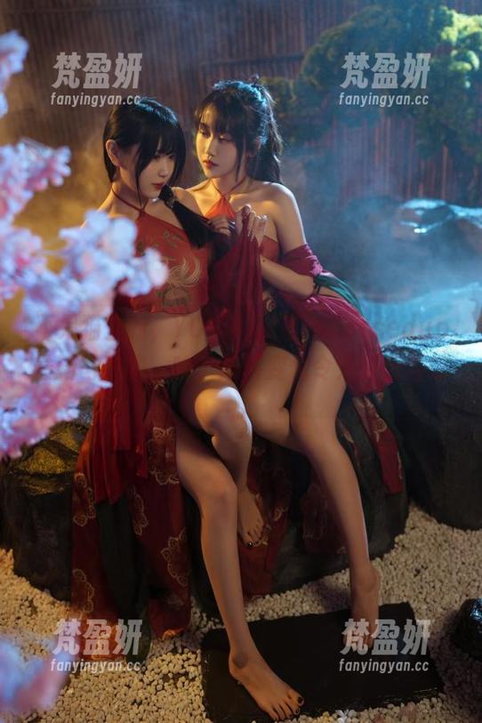 不呆猫上新，YOUMI尤蜜-Dressedup最新写真集，哈，风格变化令人受宠若惊。-梵盈妍