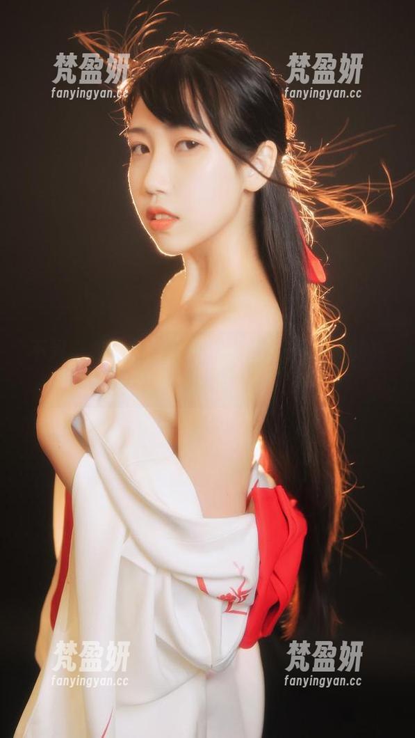不呆猫的白色探戈——分享那个奇怪的高清舞步-梵盈妍