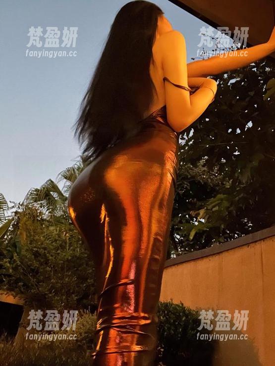 微密圈 - 不爱笑的赛琳最新图集，遇见女仆，仿佛偷走了一个梦。-梵盈妍