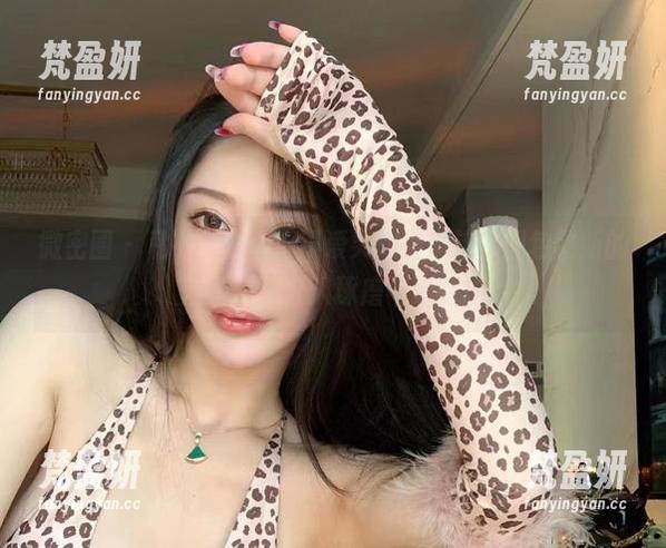 微密圈 - 私有变公用，不爱笑的赛琳这次图包更新的浪漫，真让人琢磨不透呀！-梵盈妍