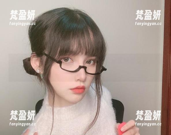 套图模式开启，你十七鸽正在给大家分享她的炎夏偷懒秘籍。-梵盈妍