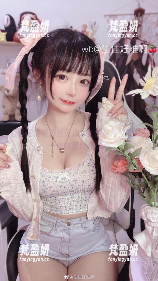 佳佳好难啊掉进死库水里的照片，带来了一丝丝洒脱和灵动-梵盈妍