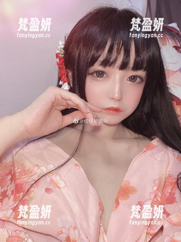 临摹下佳佳酱ovo的气场，私拍套图成了我的新课题！-梵盈妍