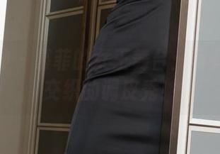 克拉女神 - 慕菲的女王舞台：写真与图册交织的调皮秀！