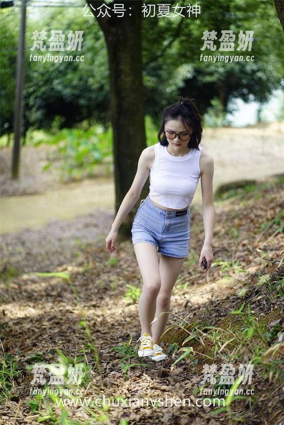 初夏女神 - 安妮的透明帅气，最新图库偷偷上线，有时我会在想……-梵盈妍