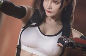 高清图册，千夜未来和那些猫似乎在说，有些慵懒也是一种美。