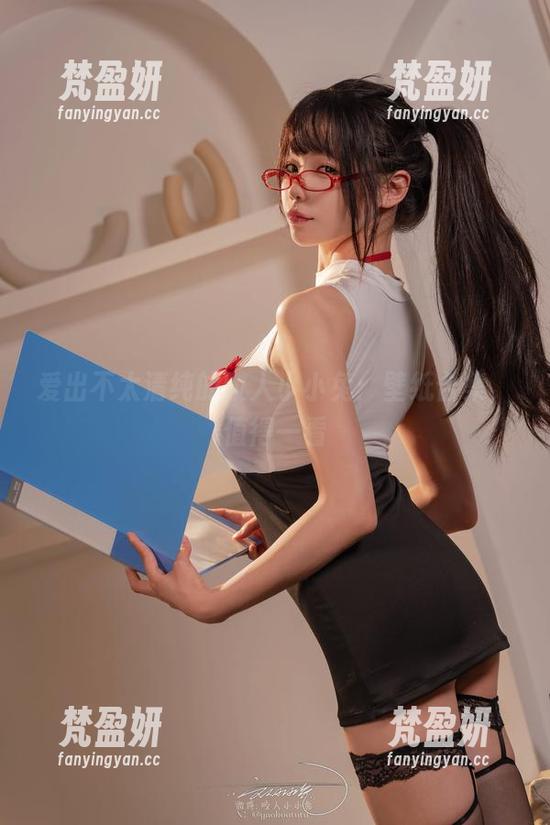 爱出不太清纯的咬人小小兔:壁纸合集,值得一看-梵盈妍 爱出不太清纯的咬人小小兔:壁纸合集,值得一看-梵盈妍