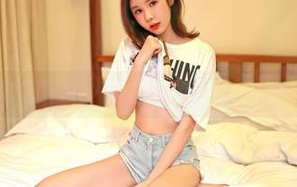 嗲囡囡 - 王婉悠Queen：那位学妹是不是总在蹦跶？