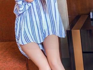 头条女神 - 修女写真在语溪镜头下：准备用衣服打我回去吗？