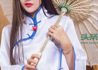 头条女神 - 鬼马时光，钟晴的作品；晃动间天空分身的晴子！