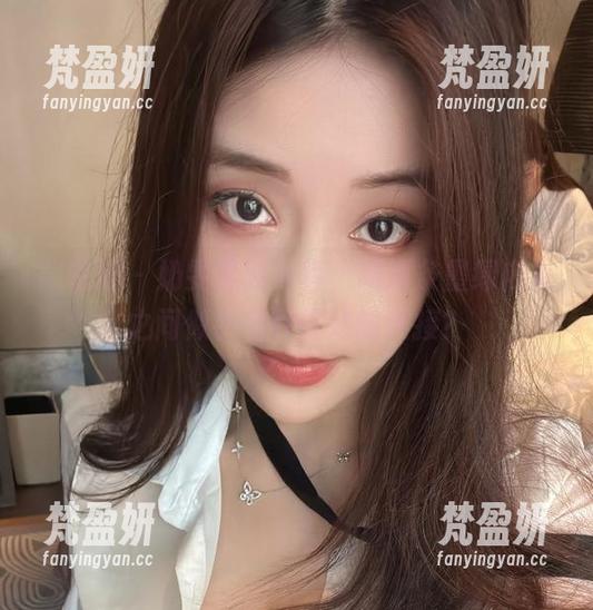 微密圈 - 奶雯最新写真，和那条墨绿内裤之间似乎有种微妙的连接？-梵盈妍