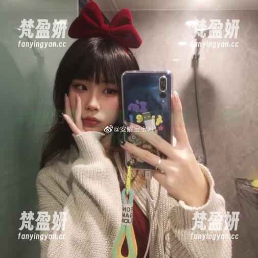 学姐的日常：安曜曜高清写真集，一切都在悄悄对视中-梵盈妍