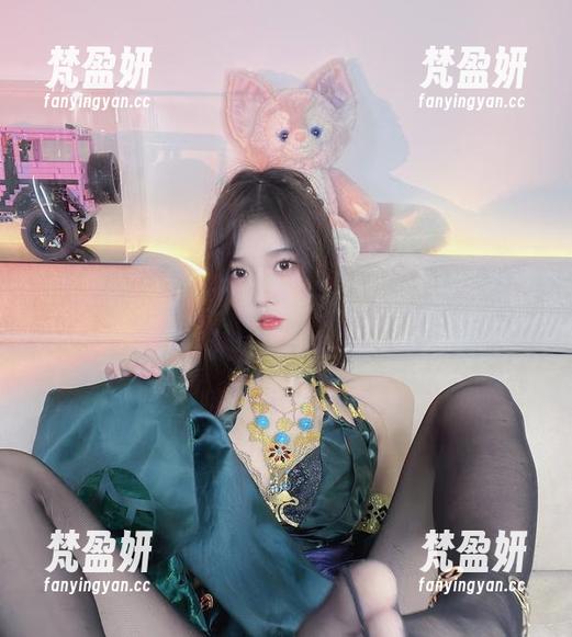 不看小小奶瓶儿的毛衣，未免太可惜，无圣光的图片也太撩人了吧？-梵盈妍
