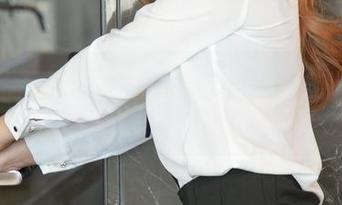尤果网 - Abby金金展示空姐写真，原图的神奇之处让我无话可说