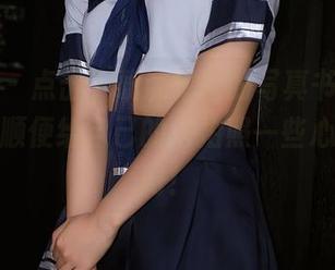 尤蜜荟 - 点击下载沈梦瑶的写真书，打开图库，顺便给自己的自拍照一些心理辅导吧！