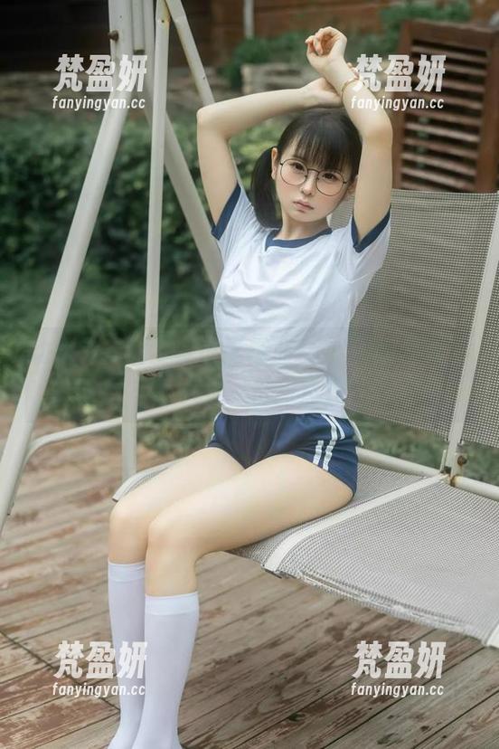 幼水铃衣的全套小蛋糕加JK，图包里藏着不只是一份甜点！-梵盈妍