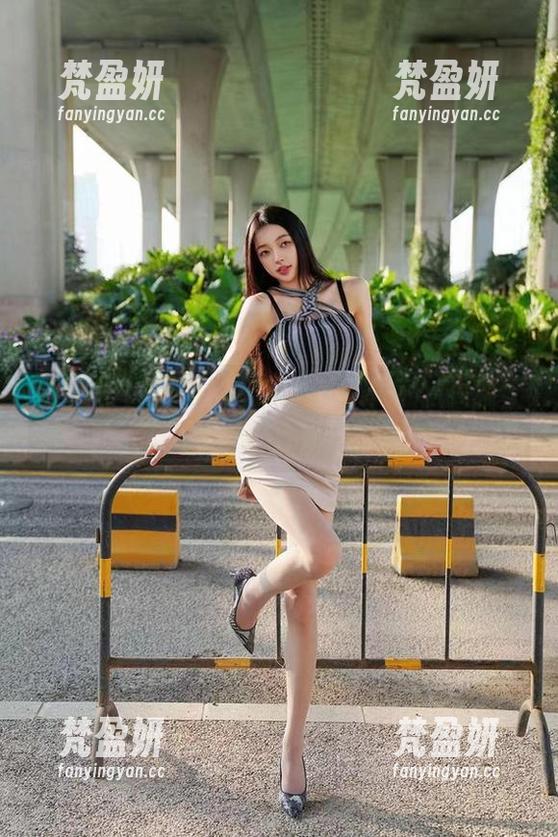 微密圈 - 徐珺大哥的连体衣——私拍资源，让你欲罢不能的小心思。-梵盈妍