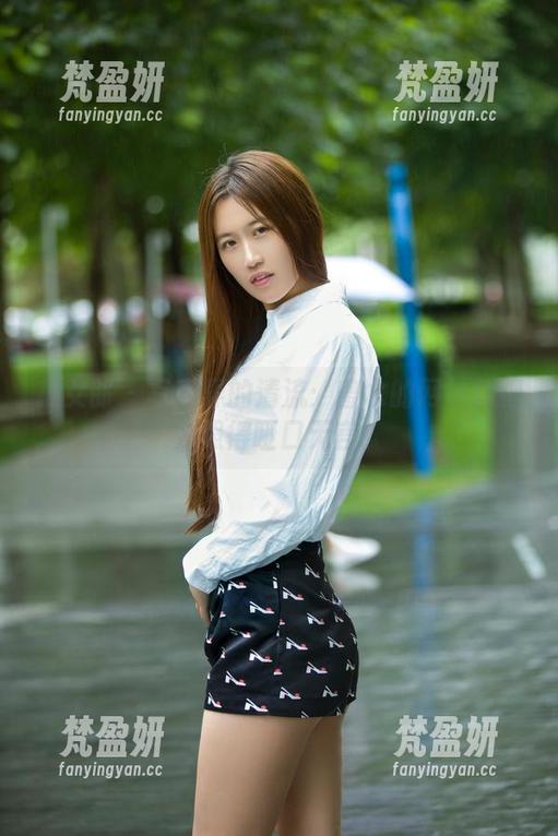 推女郎 - 写真界的清流：曾水的网袜能把光照得哑口无言！-梵盈妍