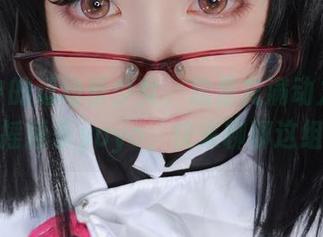 原图中的运动系少女，总是充满动力和乐趣！摇摇乐yoyo，快来聊聊这组写真