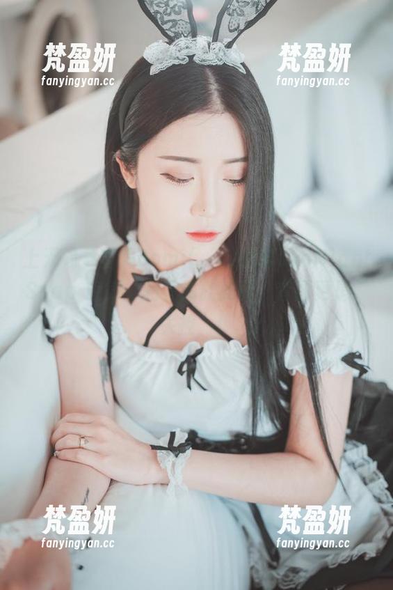 上天赐予普美Bomi(보미)的MoonNightSnap-旋律：月亮如此美丽，套图更是“失控”！-梵盈妍