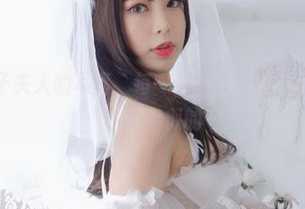 看杏子夫人的写真，每一张都精选得像藏着个小秘密似的