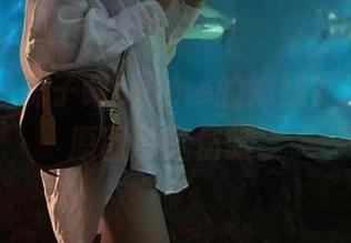 微密圈 - 林子喵Lynne的妹妹？这组写真原图可真伤眼。