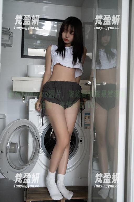 最新的Mewo图片，柒柒要乖哦果然没有在逗我，表情真BTW。-梵盈妍