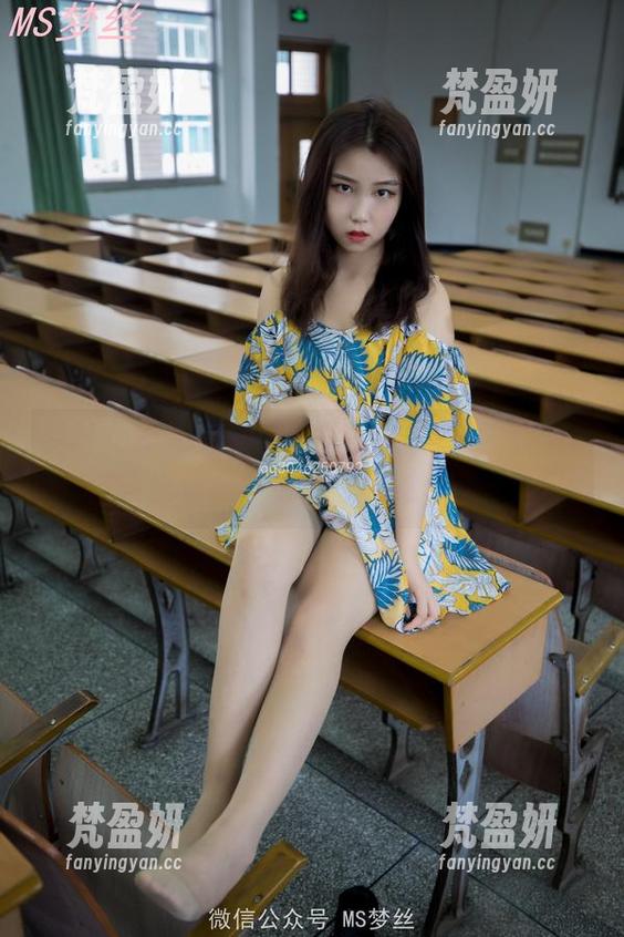梦丝女神 - 又一个璇璇的天台少女写真集，听说资源超级耐撩，发一下呗？-梵盈妍