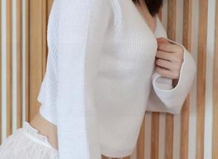 模范学院 - 伊小七MoMo带着女王美图大驾光临，就问你敢不敢点赞？！