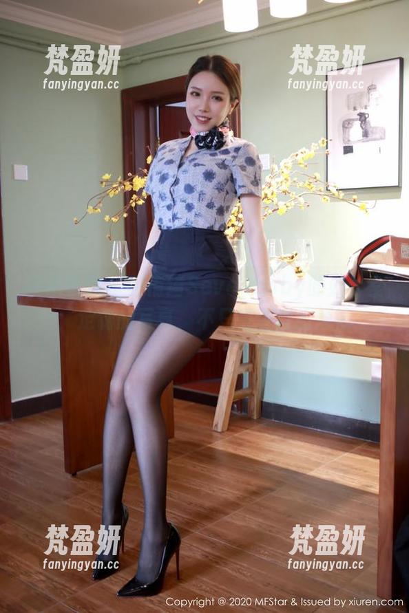 模范学院 - 柳侑绮Sevenbaby的办公室：定制的写真，不只是清晨的烦恼-梵盈妍