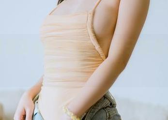 愿意挑战这组图册吗？汪知子的尼禄花嫁，藏了多少内涵？