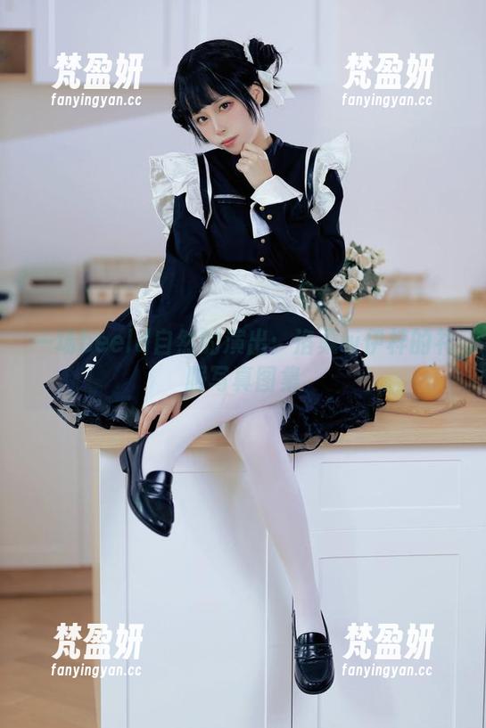 一场beeld自然的演出：洛桑w伊梓的礼服写真图集-梵盈妍