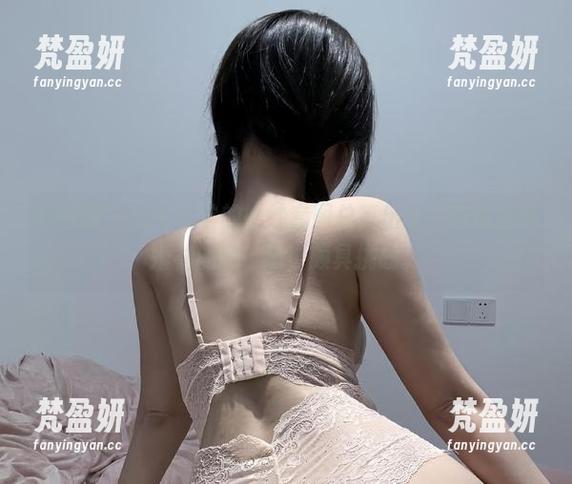 微密圈 - 火龙果羊的婚纱套图总算出炉，这造型选婚礼的话…嗯！颇具挑战。-梵盈妍