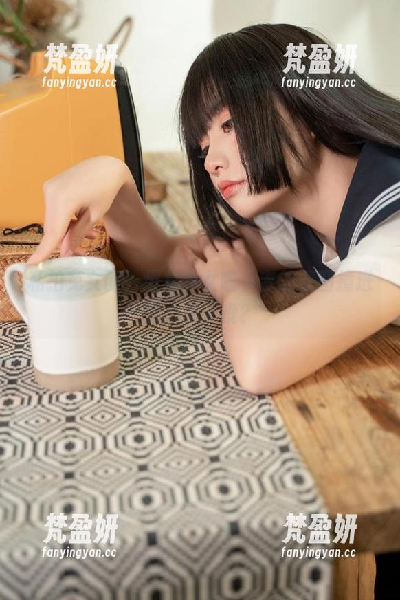 私拍兔女郎，爆机少女喵小吉的原图撞进你心里了没？-梵盈妍